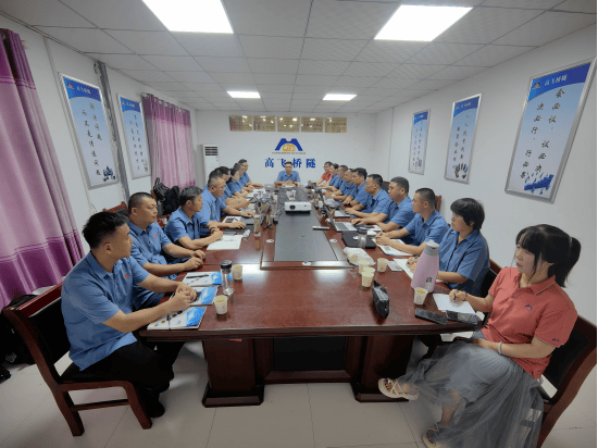 凝心聚力 力攀高峰！高飛股份銷售部2025年上半年營銷會議圓滿召開！